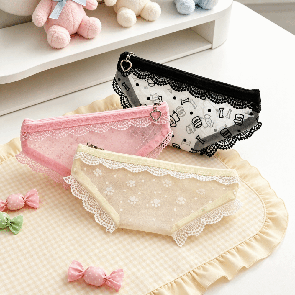 Urocza, koronkowa, siateczkowa – Cosmetic Bags recenzja i cena
