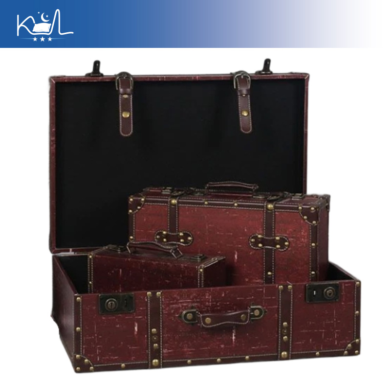 Vintage Czerwona Dekoracyjna W – Retro Vintage Trunk Suitcase recenzja i cena