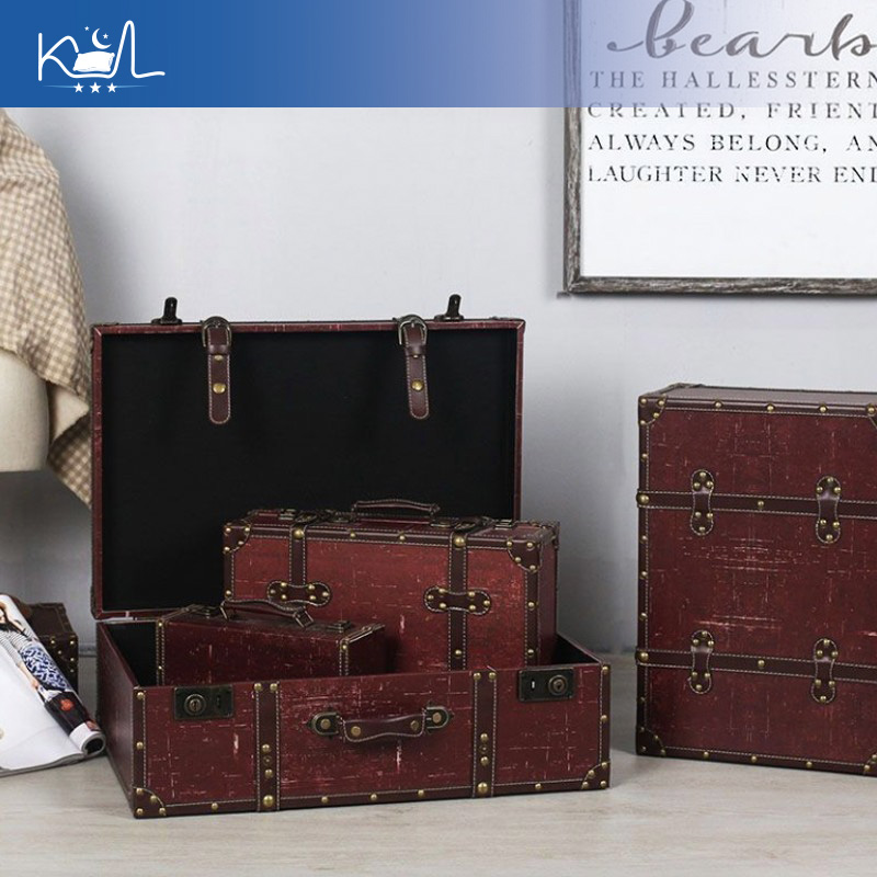 Vintage Czerwona Dekoracyjna W – Retro Vintage Trunk Suitcase recenzja i cena